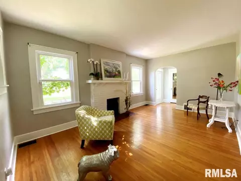 428 Broad Pl, Springfield, IL 62703 photo 3