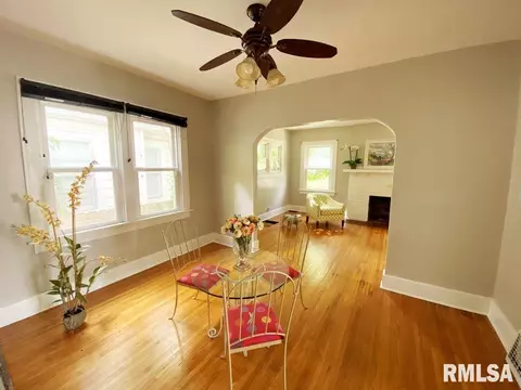 428 Broad Pl, Springfield, IL 62703 photo 9