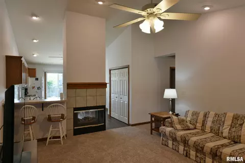 6322 Hayley Ct, Springfield, IL 62712 photo 7
