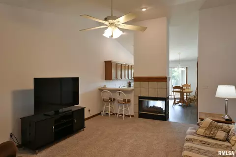6322 Hayley Ct, Springfield, IL 62712 photo 6