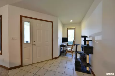 6322 Hayley Ct, Springfield, IL 62712 photo 4