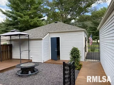 82 Country Pl, Springfield, IL 62703 photo 4