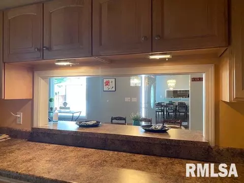 82 Country Pl, Springfield, IL 62703 photo 8