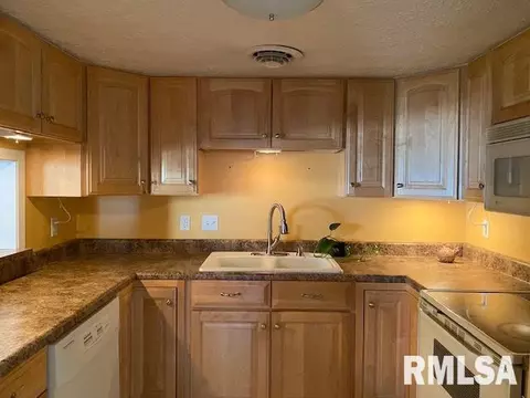 82 Country Pl, Springfield, IL 62703 photo 13