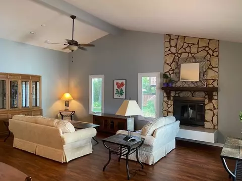82 Country Pl, Springfield, IL 62703 photo 11