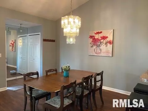 82 Country Pl, Springfield, IL 62703 photo 5