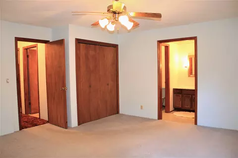 53 Etherton Ln, Springfield, IL 62712 photo 9