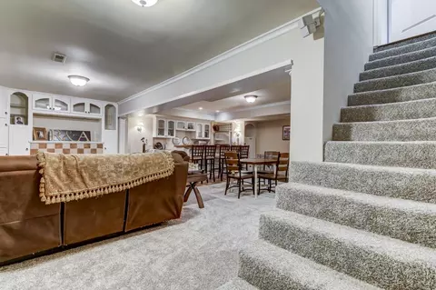 800 Fairfax Ct, Springfield, IL 62702 photo 39
