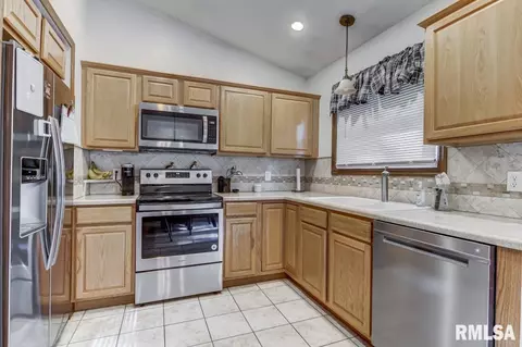 216 Bristol Rd, Springfield, IL 62702 photo 6