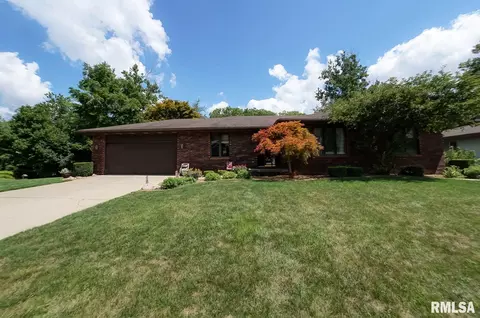 15 Boulder Point Dr, Springfield, IL 62711 photo 1