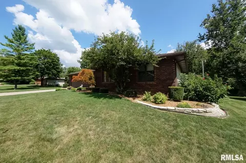 15 Boulder Point Dr, Springfield, IL 62711 photo 2