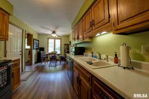 15 Boulder Point Dr, Springfield, IL 62711 photo 11