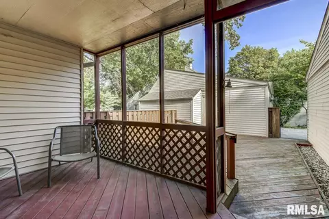 58 Country Pl, Springfield, IL 62703 photo 3