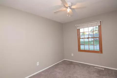 2901 Sandgate Rd, Springfield, IL 62702 photo 4