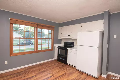 2901 Sandgate Rd, Springfield, IL 62702 photo 12
