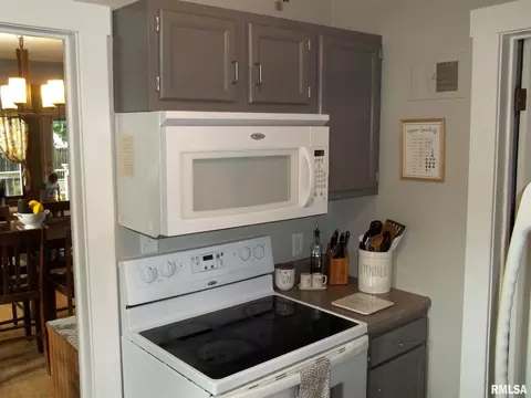 2701 S State St, Springfield, IL 62704 photo 9