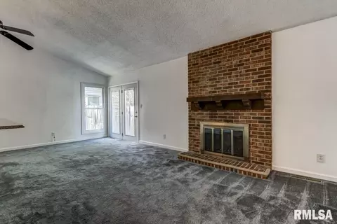 26 W Hollybrook Dr, Springfield, IL 62704 photo 5