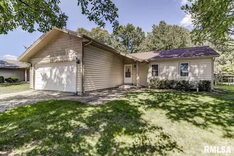 26 W Hollybrook Dr, Springfield, IL 62704 photo 1