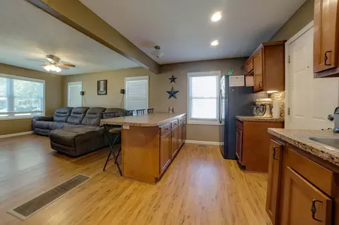 3542 Sherman St, Springfield, IL 62703 photo 7