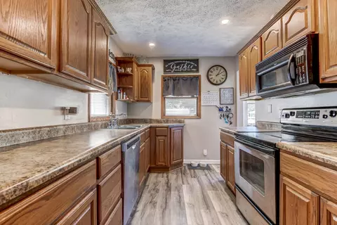 1931 E Hood St, Springfield, IL 62703 photo 6