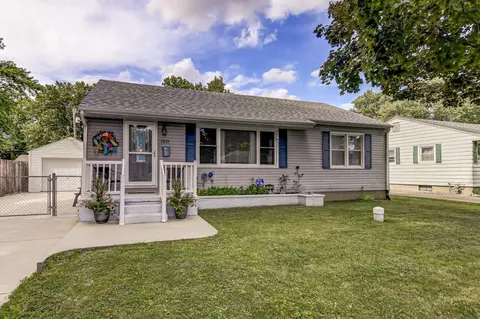 1931 E Hood St, Springfield, IL 62703 photo 1