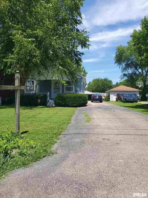 3307 Enos Ave, Springfield, IL 62702 photo 1