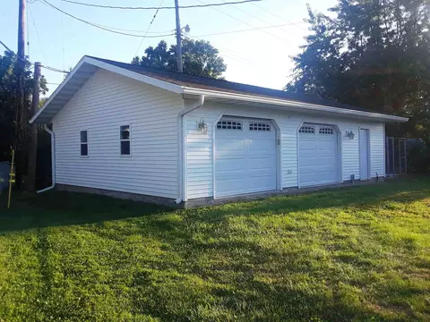 2424 Sangamon Ave, Springfield, IL 62702 photo 5