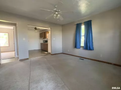 1408 N 15th St, Springfield, IL 62702 photo 2