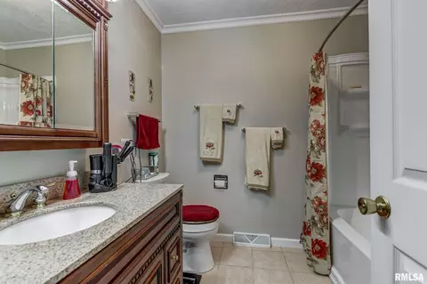 18 Wind Cave Dr, Springfield, IL 62712 photo 26