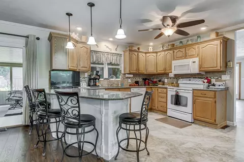 18 Wind Cave Dr, Springfield, IL 62712 photo 7