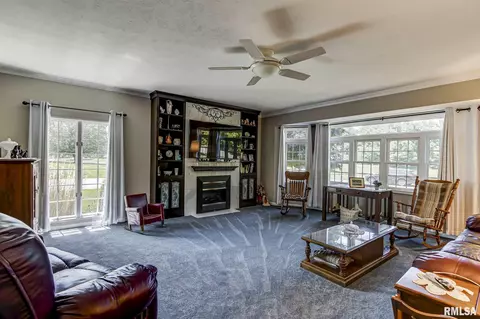 18 Wind Cave Dr, Springfield, IL 62712 photo 16