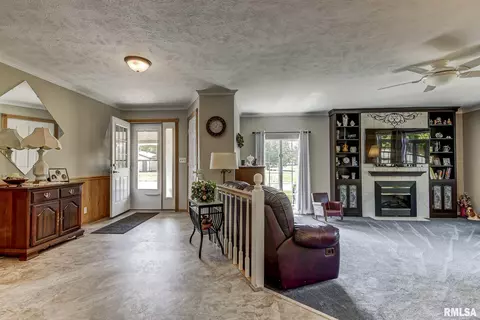 18 Wind Cave Dr, Springfield, IL 62712 photo 13