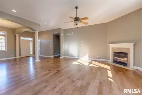 6616 Phlox Dr, Springfield, IL 62712 photo 5