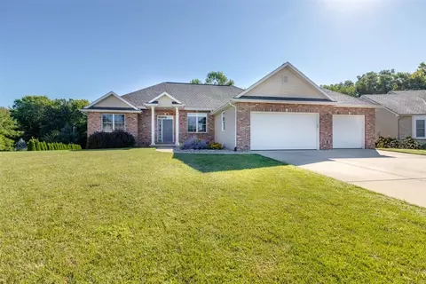 6616 Phlox Dr, Springfield, IL 62712 photo 1