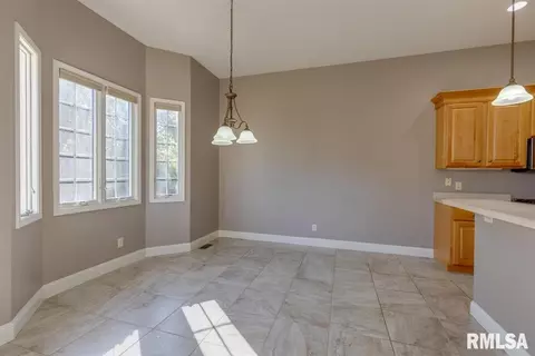 6616 Phlox Dr, Springfield, IL 62712 photo 7