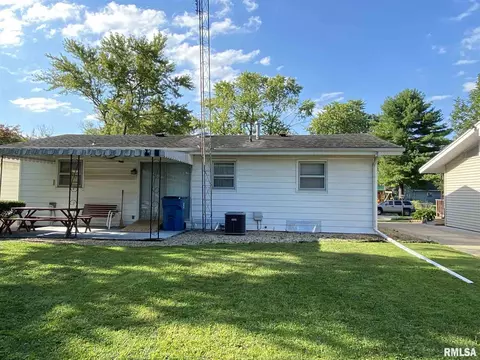 2317 Dunwich Dr, Springfield, IL 62702 photo 5