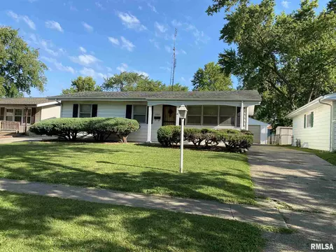 2317 Dunwich Dr, Springfield, IL 62702 photo 1