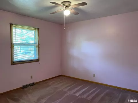 2317 Dunwich Dr, Springfield, IL 62702 photo 19