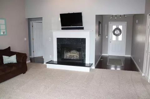 4517 Venetian Dr, Springfield, IL 62703 photo 3