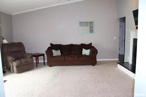 4517 Venetian Dr, Springfield, IL 62703 photo 4