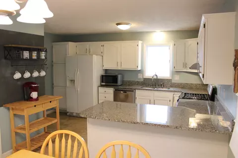 4517 Venetian Dr, Springfield, IL 62703 photo 11