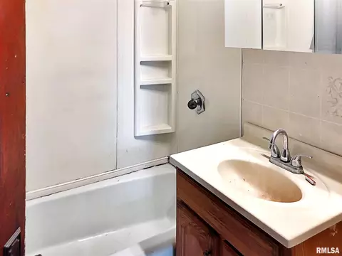 1621 E Moffat Ave, Springfield, IL 62702 photo 7