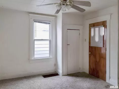 1707 E Moffat Ave, Springfield, IL 62702 photo 10