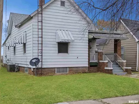 1707 E Moffat Ave, Springfield, IL 62702 photo 2