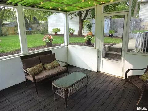 520 Witherspoon Dr, Springfield, IL 62704 photo 24