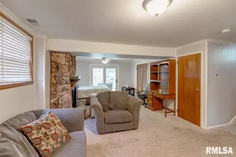 520 Witherspoon Dr, Springfield, IL 62704 photo 9