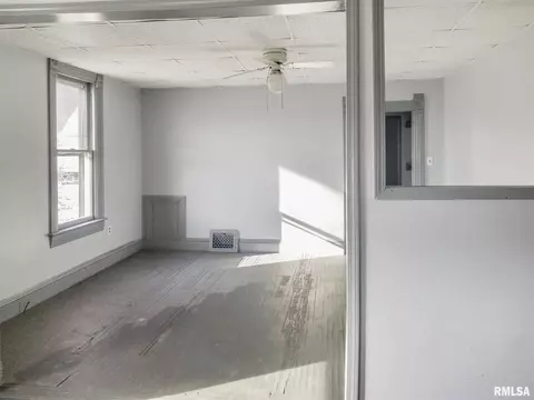 1113 N 10th St, Springfield, IL 62702 photo 15