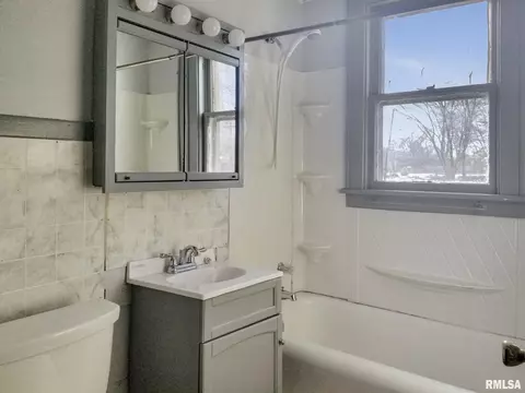 1113 N 10th St, Springfield, IL 62702 photo 6