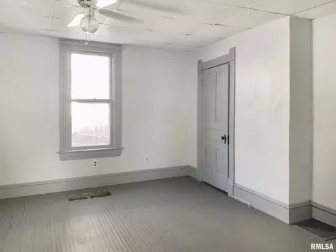 1113 N 10th St, Springfield, IL 62702 photo 8