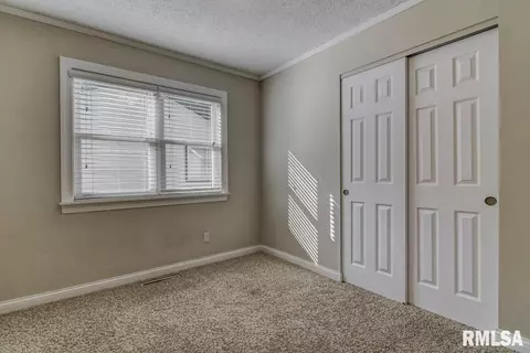 2 Hollybrook Dr, Springfield, IL 62702 photo 25